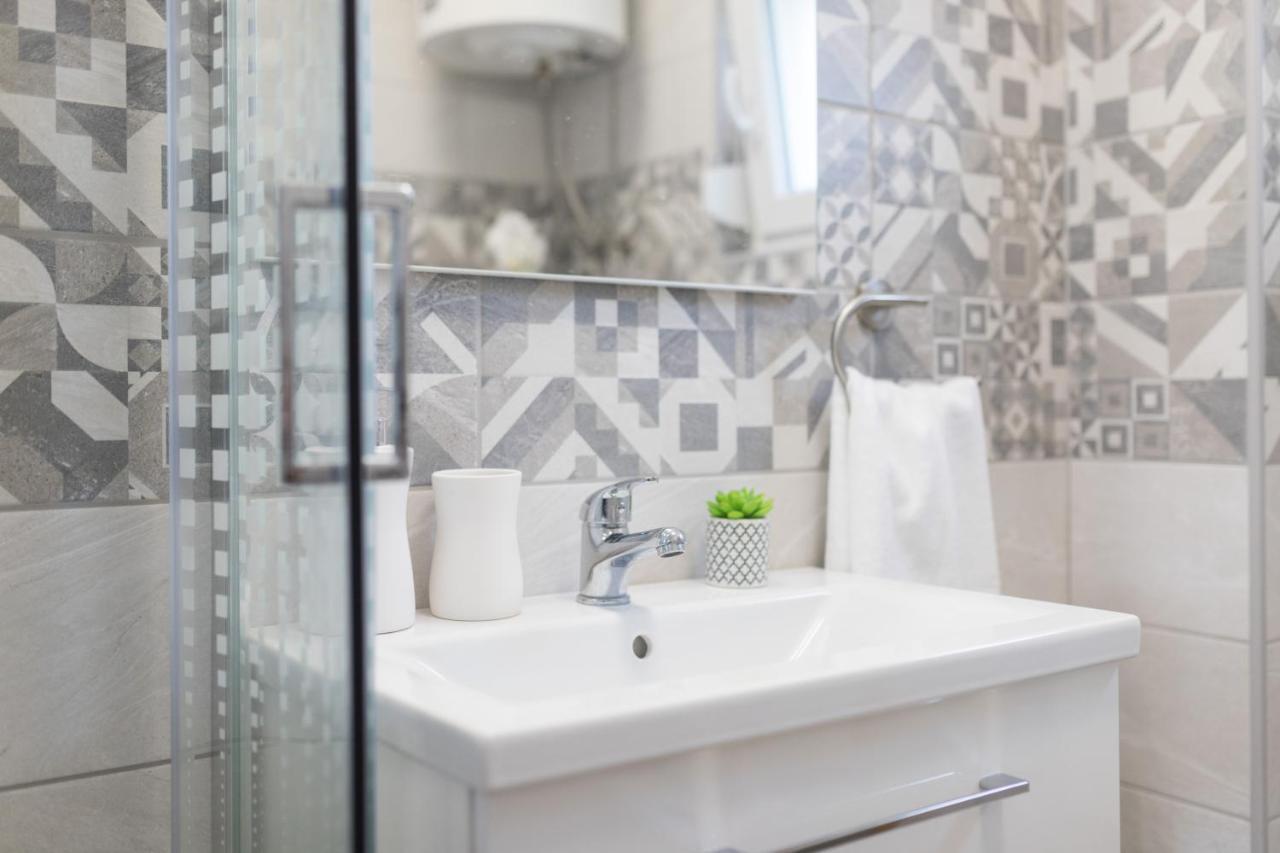 Agava Apartment Ugljan Ngoại thất bức ảnh