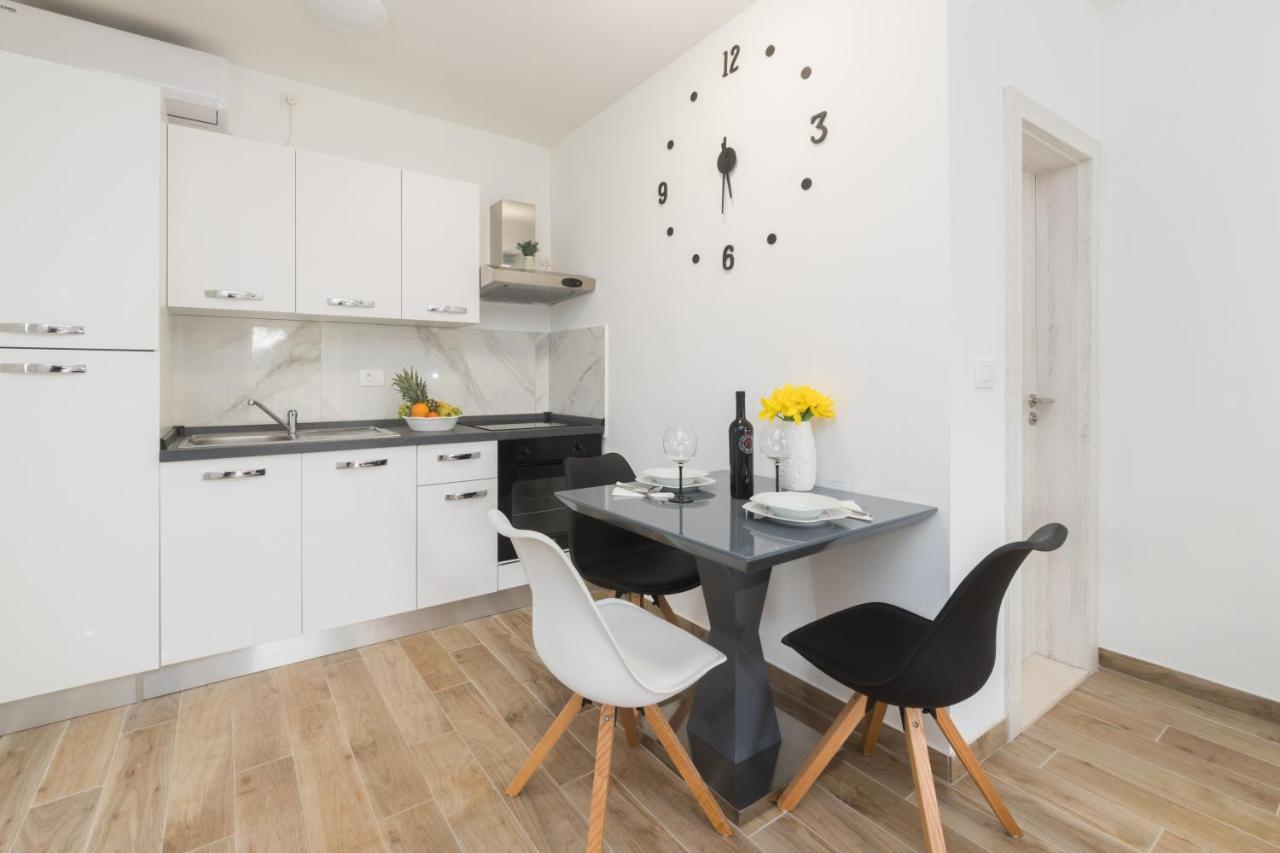 Agava Apartment Ugljan Ngoại thất bức ảnh