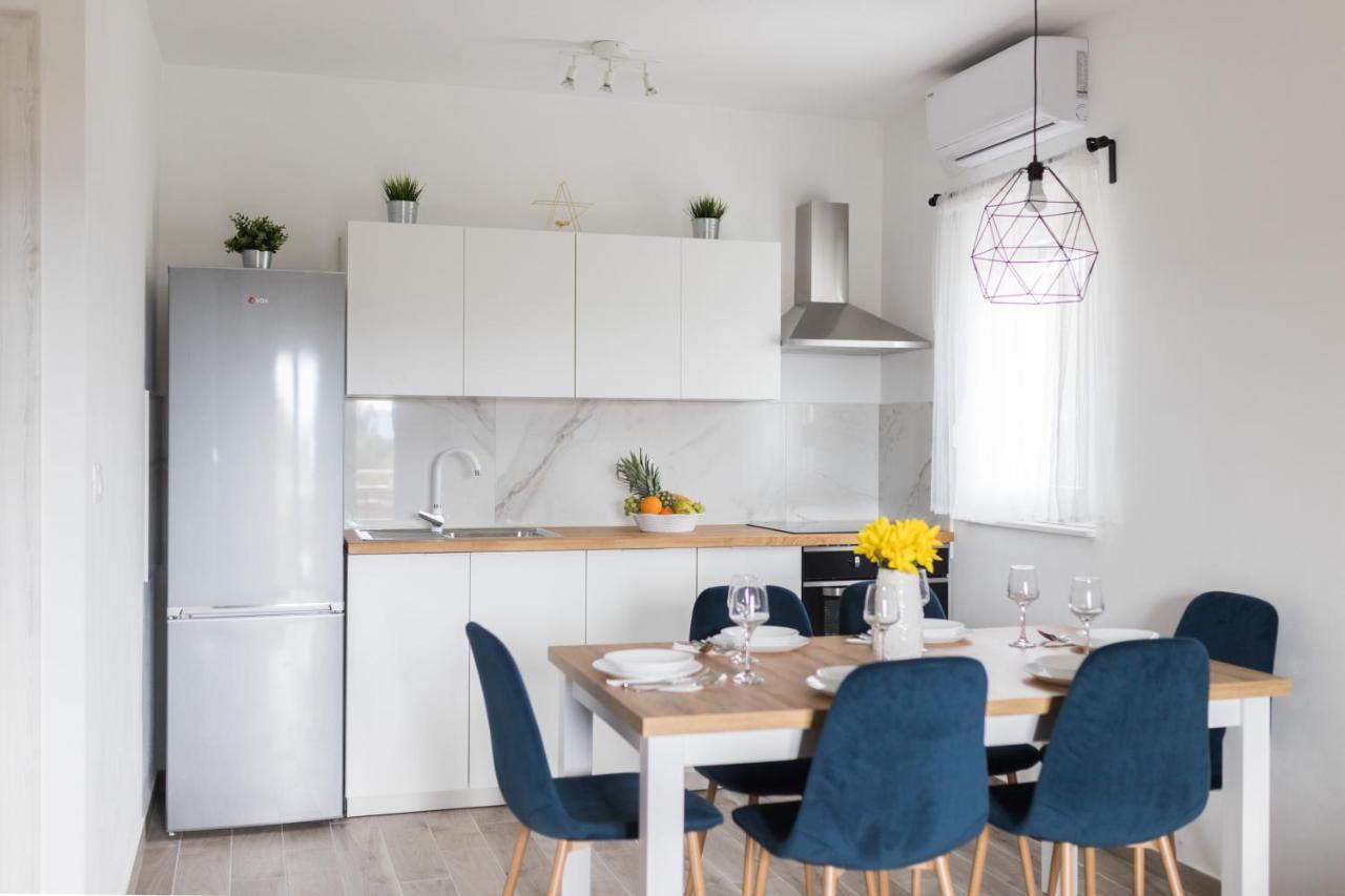 Agava Apartment Ugljan Ngoại thất bức ảnh