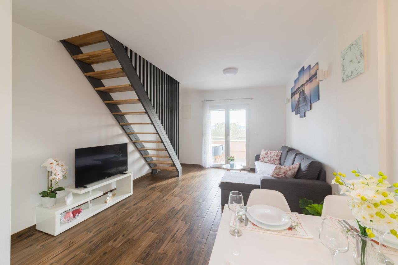 Agava Apartment Ugljan Ngoại thất bức ảnh