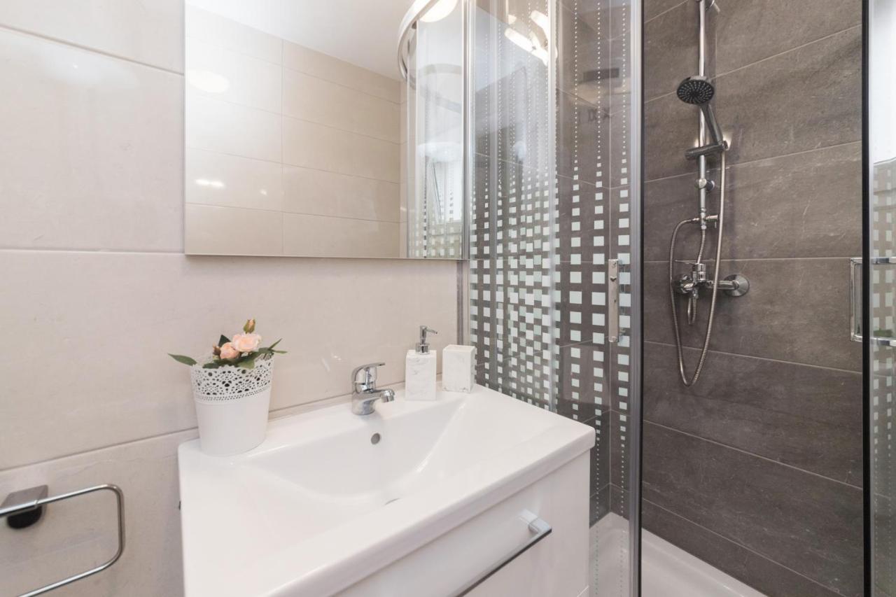 Agava Apartment Ugljan Ngoại thất bức ảnh