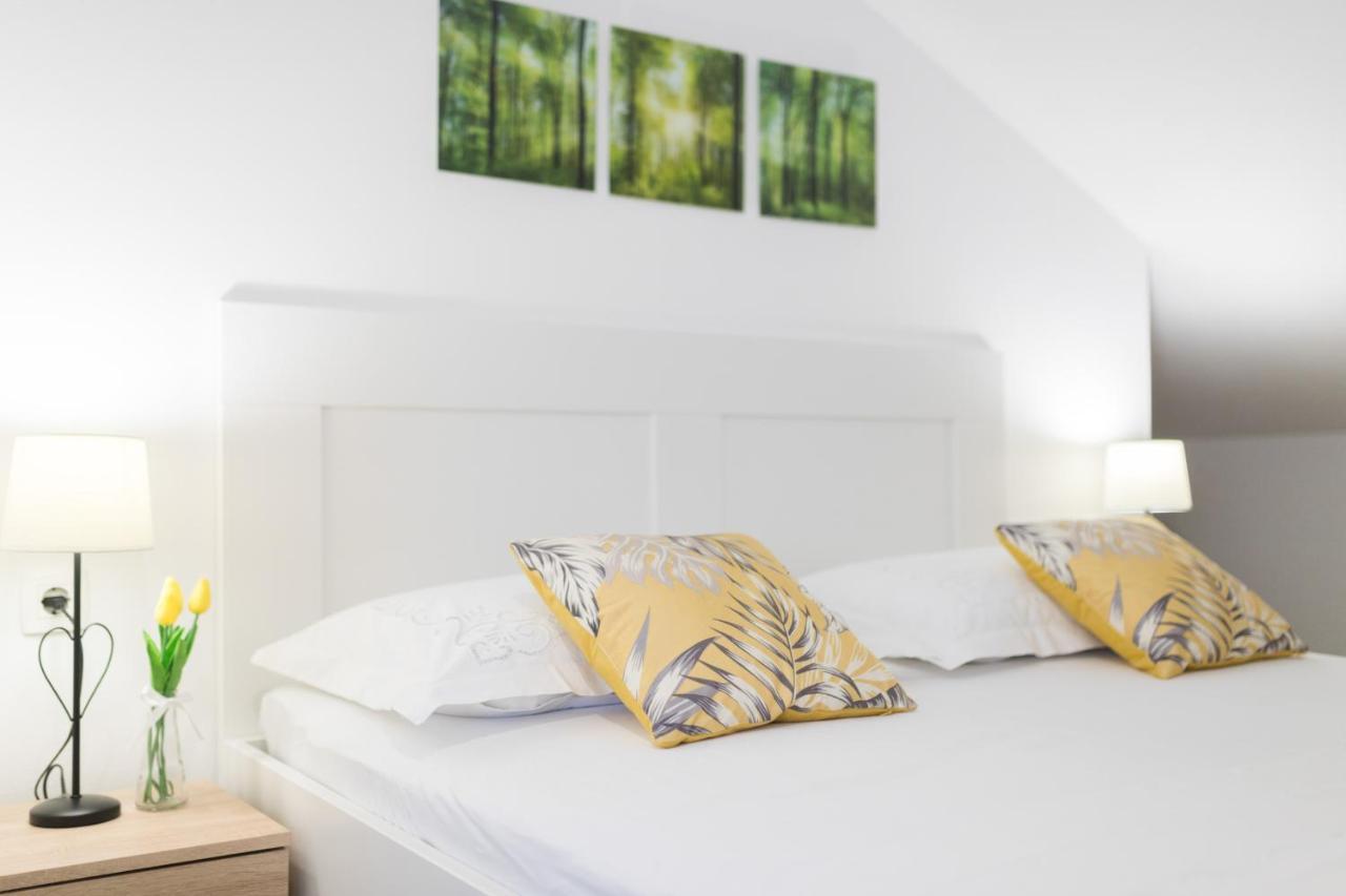 Agava Apartment Ugljan Ngoại thất bức ảnh