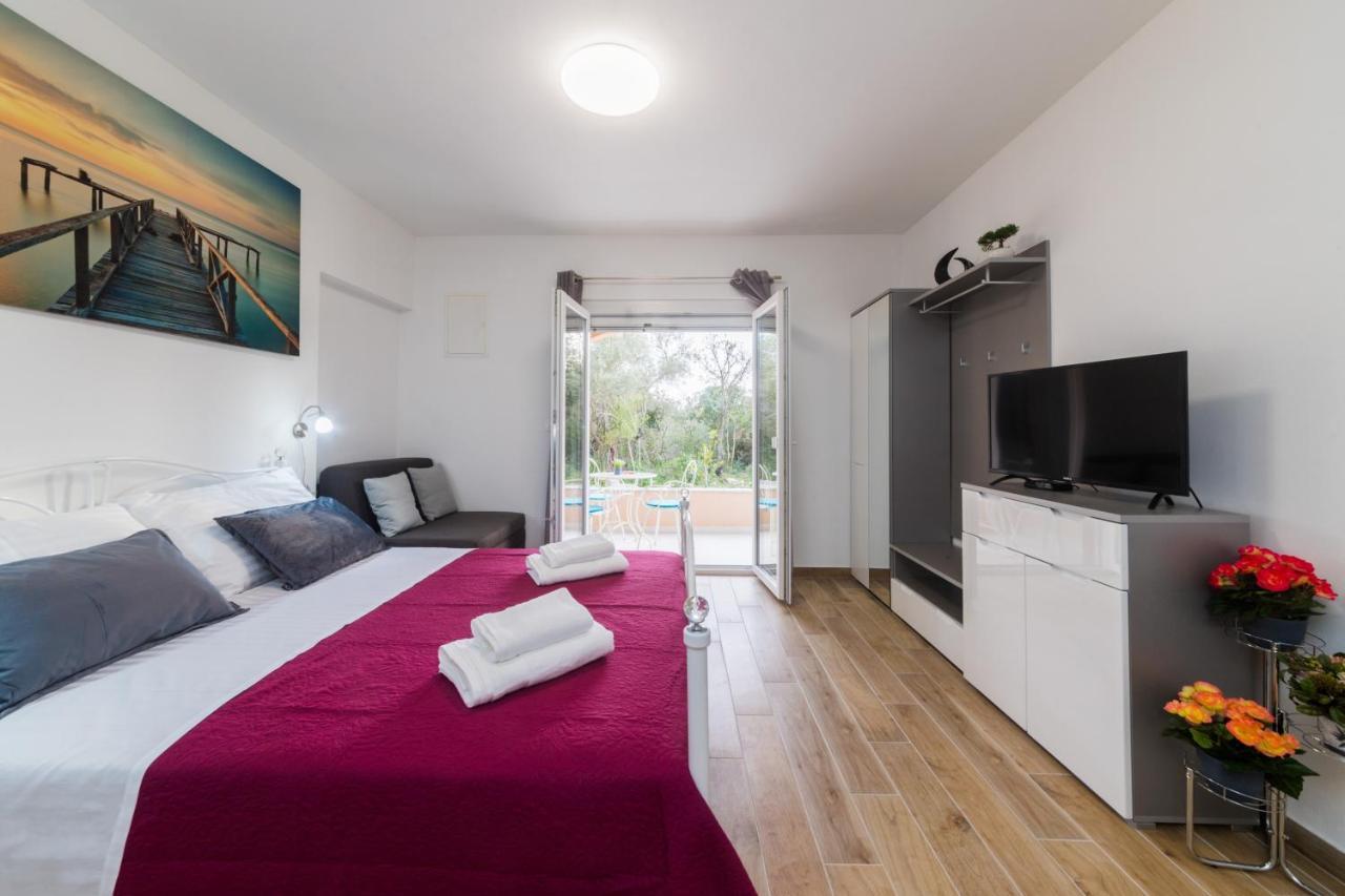 Agava Apartment Ugljan Ngoại thất bức ảnh